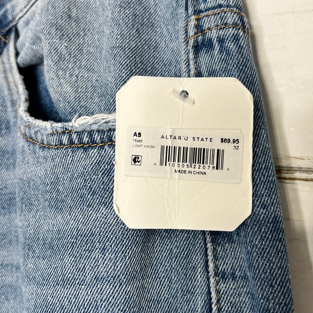 Altar’d State Vervet Cropped Distressed Denim Jeans Size 32 - Picture 3 of 12